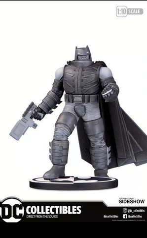 Armored Batman Black and White Frank Miller DC Collectibles - Foto 2