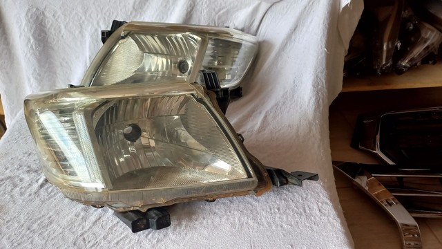 Par Farol hilux 2012/15 - Foto 5