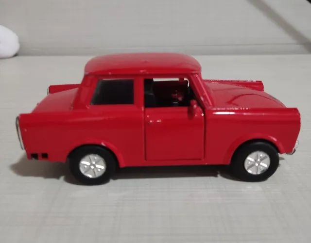 Miniatura Trabant Ddr 1989 Sunnyside 1/32 Vermelho - Foto 2