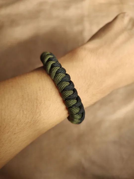 Bracelete de Paracord 550 Modelo Snake - Feito sob Medida e Customizável em 60 cores! - Foto 2