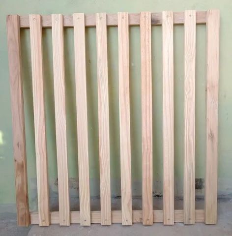 porta, portão ou portãozinho de segurança ou proteção, também conhecido como grade