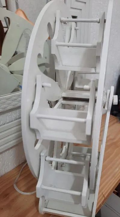 Roda gigante em mdf - com motor 