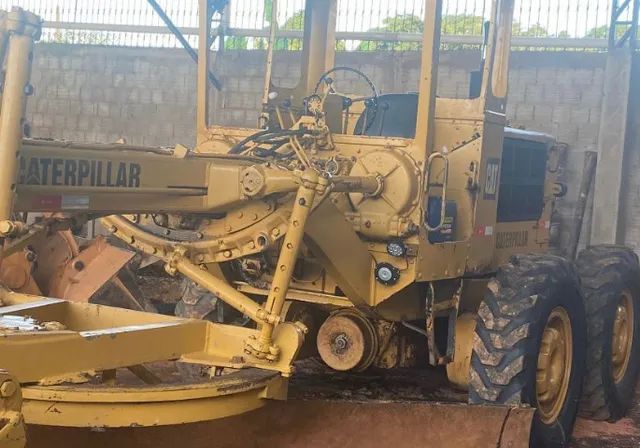 Vendo Motoniveladora 120B caterpillar