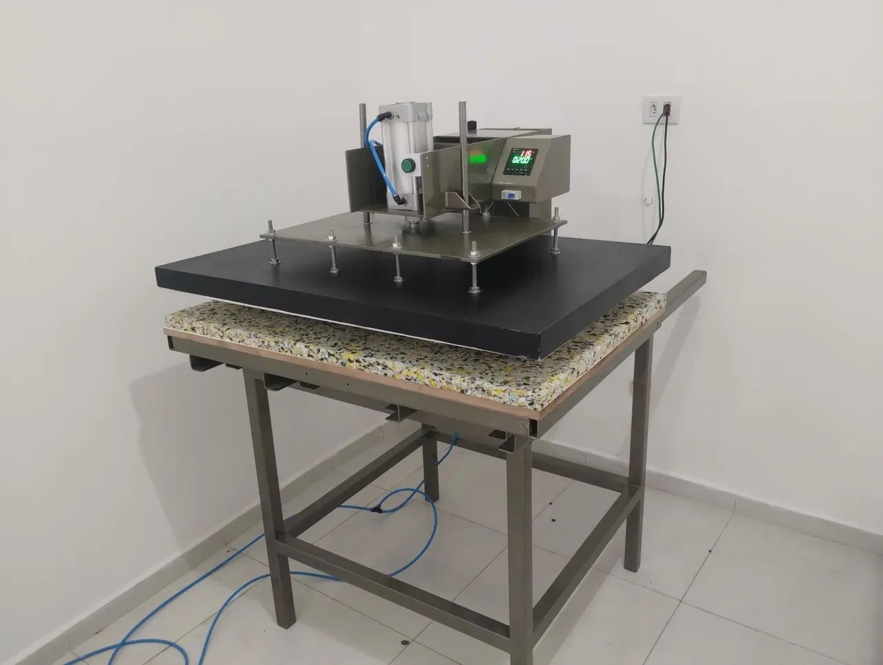 Prensa térmica sublimação DTF pneumática! preços baixos e parcelamento. - Foto 4