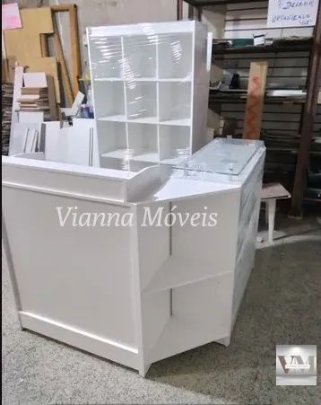 Balcão Caixa em L + Balcão Vitrine com Tampo de Vidro + Colmeia - Foto 2