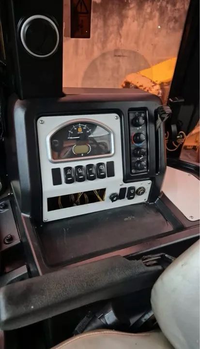 Retroescavadeira JCB 3CX 4x4 2016 - Foto 4
