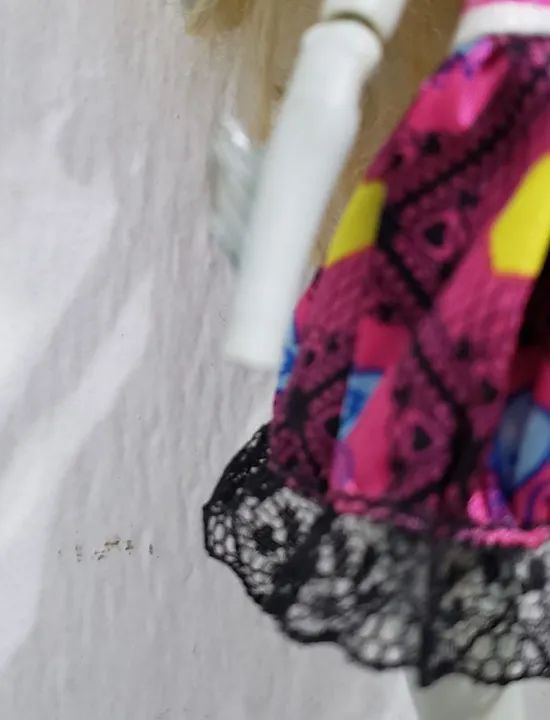 Carro Monster High armario e 2 Bonecas falta 1 mao ler descrição  - Foto 6