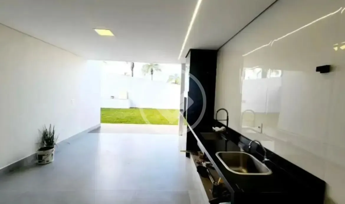 CASA NOVA 3 QUARTOS NO CONDOMÍNIO VISTAS DÓ ITAIPU - JARDIM BOTÂNICO* ALTO PADRÃO codigo: