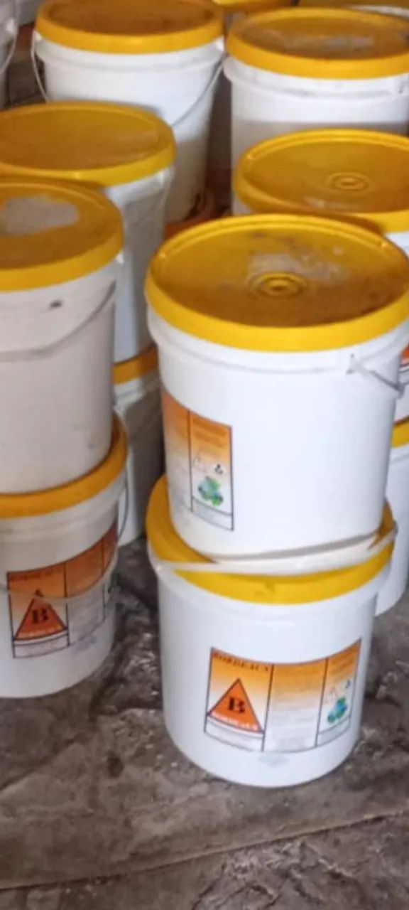 Tinta para demarcação viária, tachão e tacha. - Foto 4