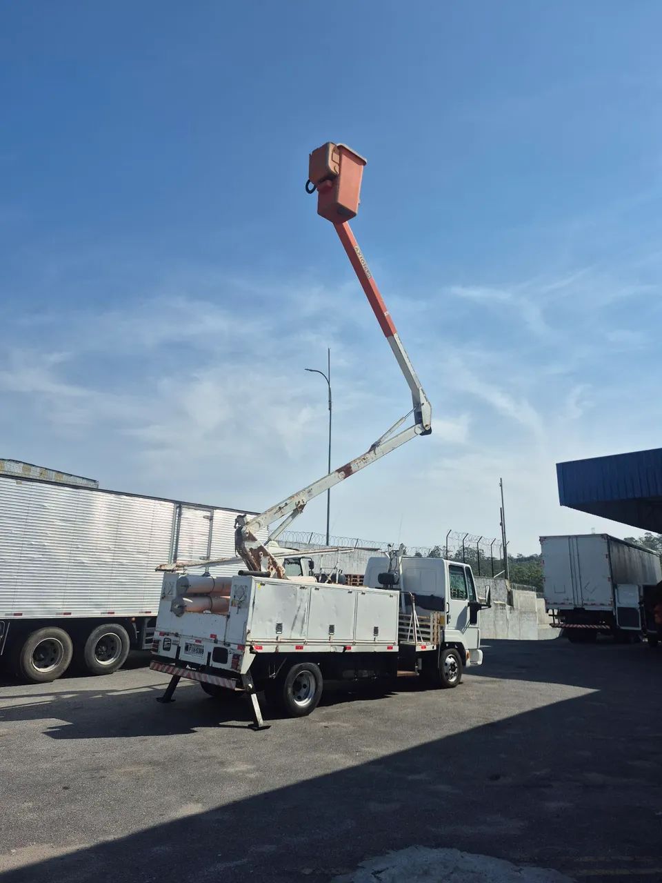 Ford cargo 816s - Foto 5