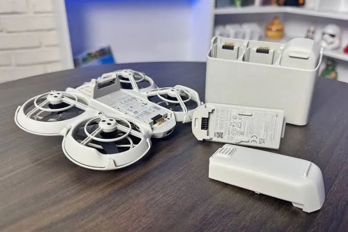 DJI Neo Com 3 baterias  - Foto 3