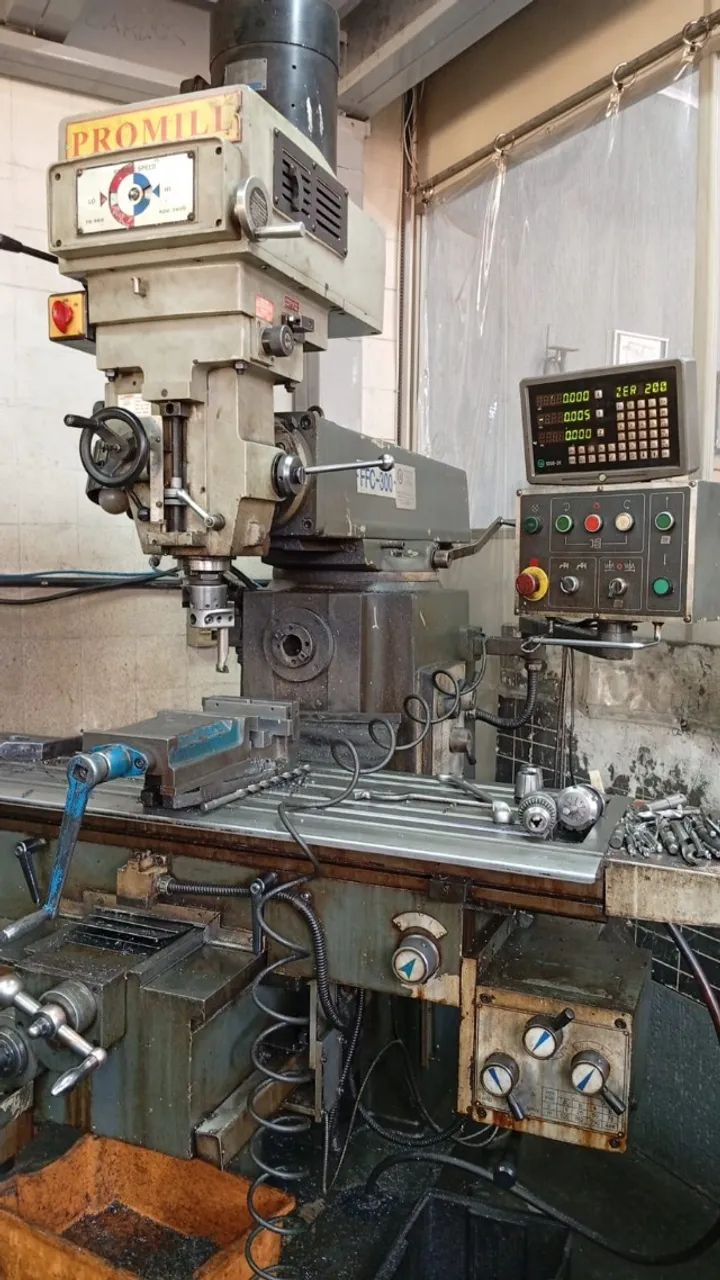 Fresadora Ferramenteira FFC300 Iso4