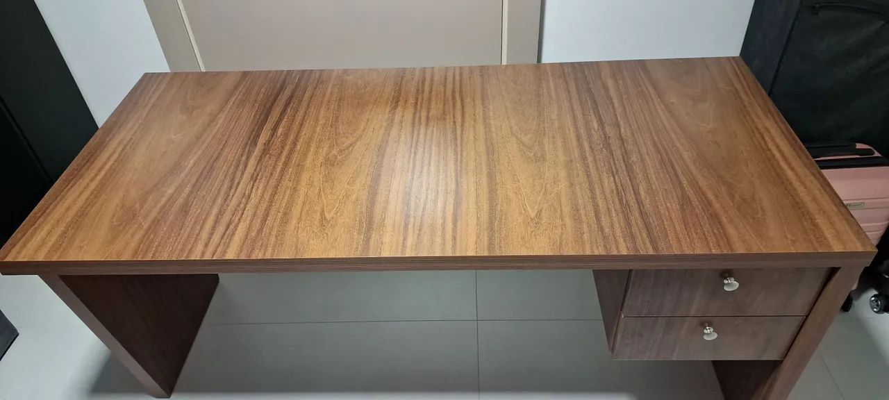 Mesa de escritório em madeira maciça64596066068867121