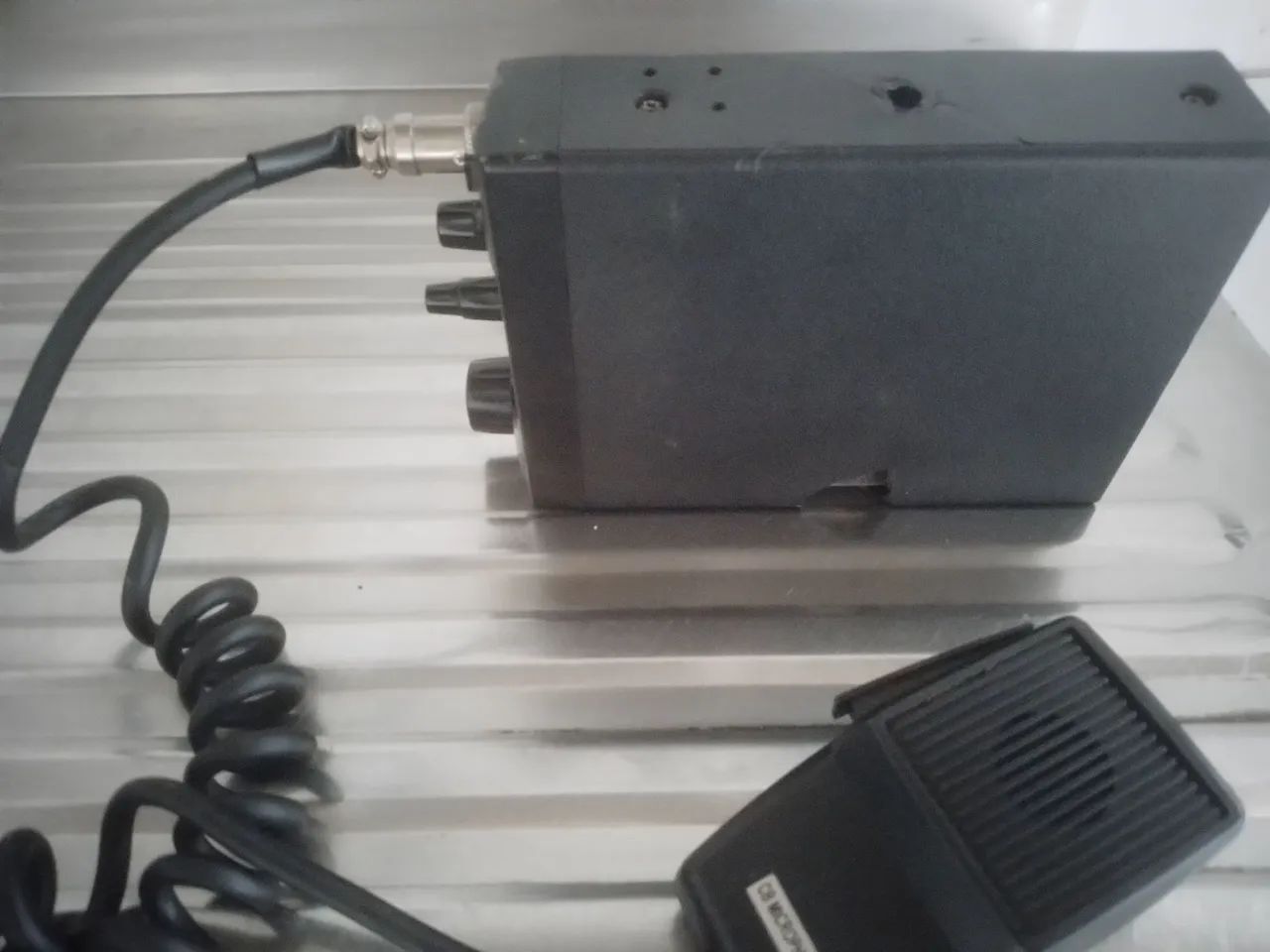 kit 2 Rádio px Cobra funcionando somente auto falantes defeito pode usar saída pa - Foto 5