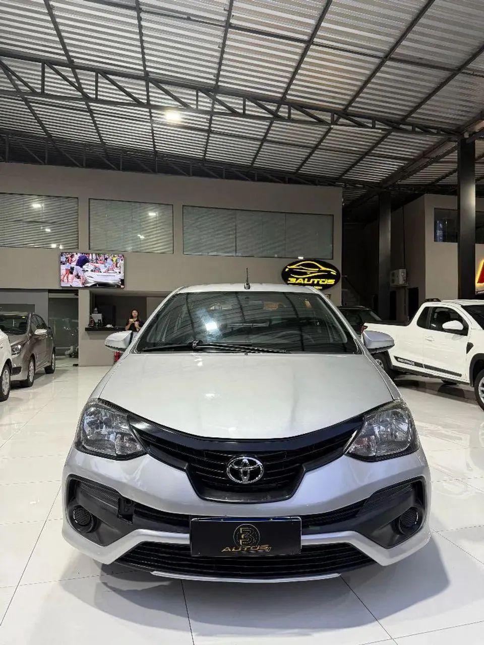 ETIOS X 1.3 HATCH MANUAL 2020 - Foto 2