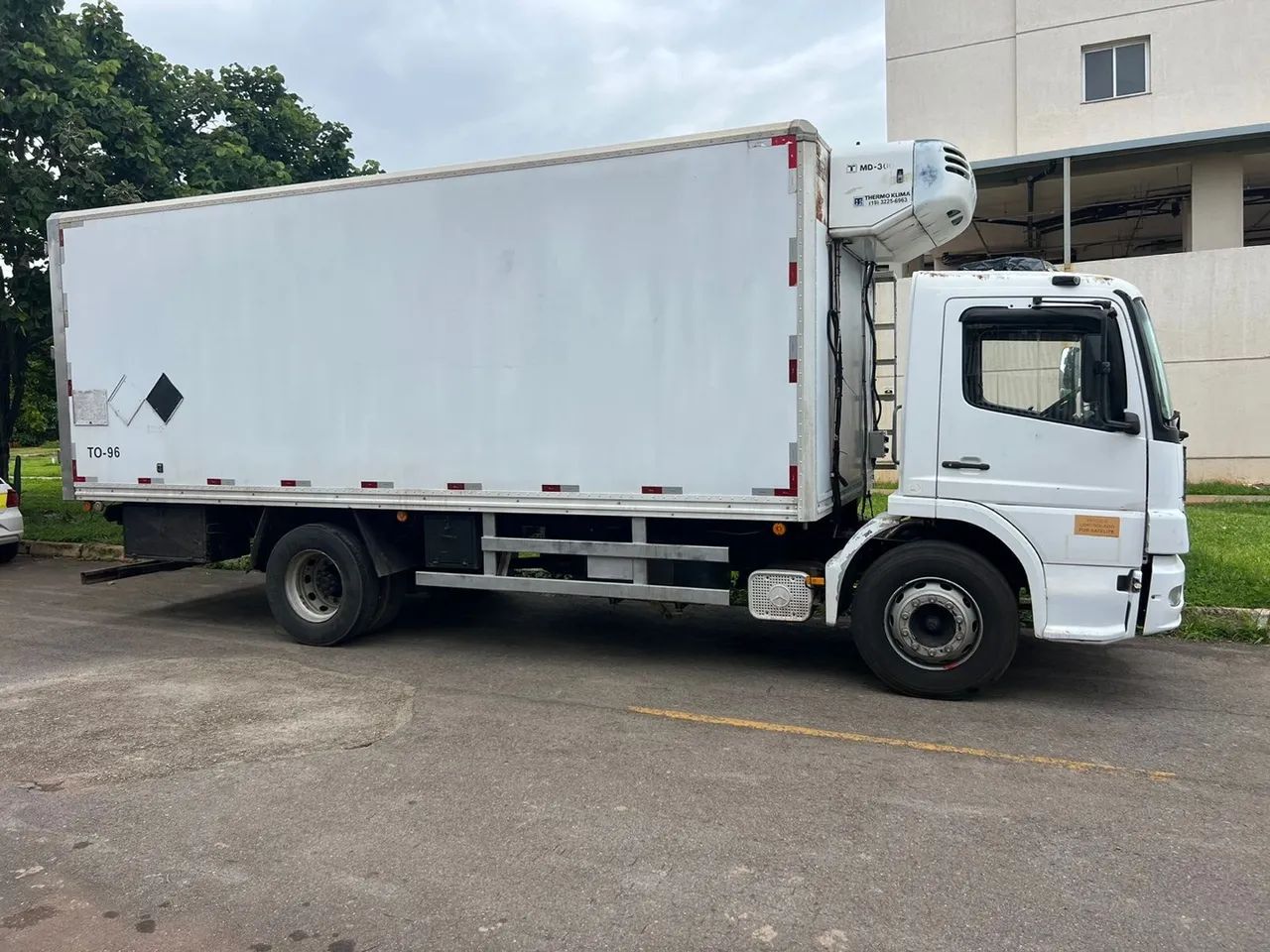 Mercedes Benz 1418 Refrigerado