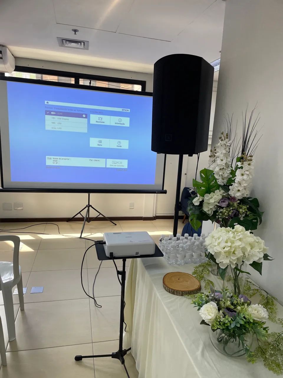 Locação Projetor e Telão chama no WhatsApp  - Foto 4
