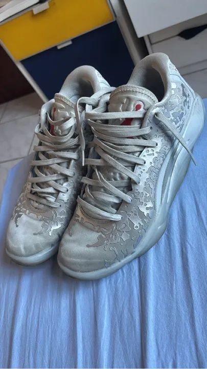 Tenis de basquete ZION III