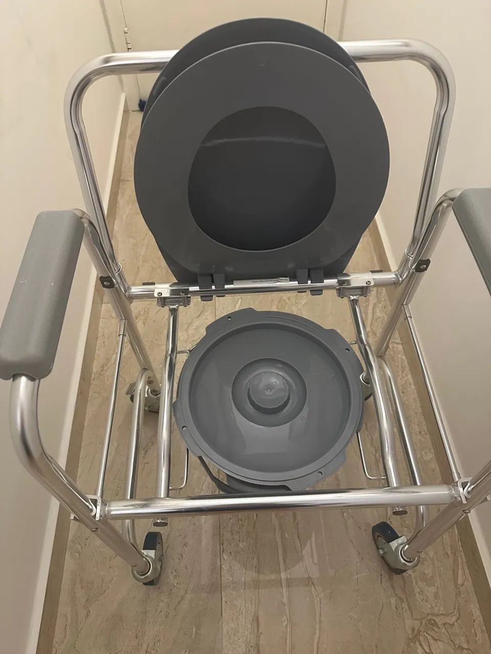 Cadeira de banho higiênica Mobil - Foto 3