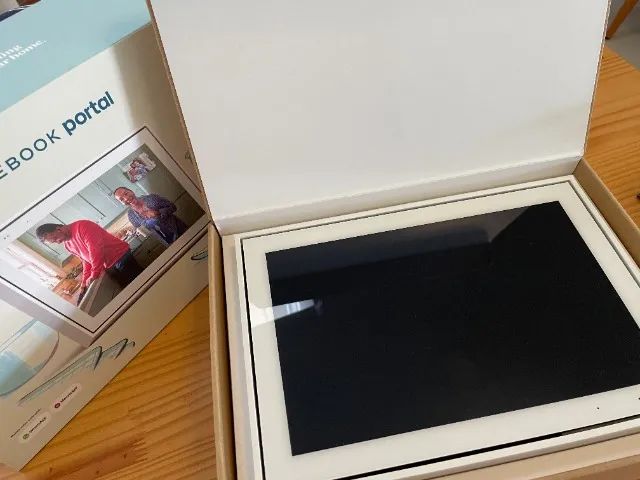 Facebook Portal - 7 polegadas - como novo 