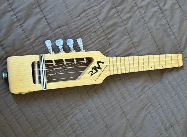 Ukulele Risa Stick Soprano Elétrico + Bag original - Importado