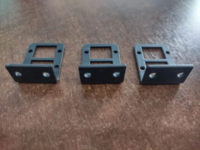 Kit Mini Suporte Preto Rack C/ Parafusos Para Rede/Telecom Mini Bracket Switch/Roteador/Fi - Foto 4