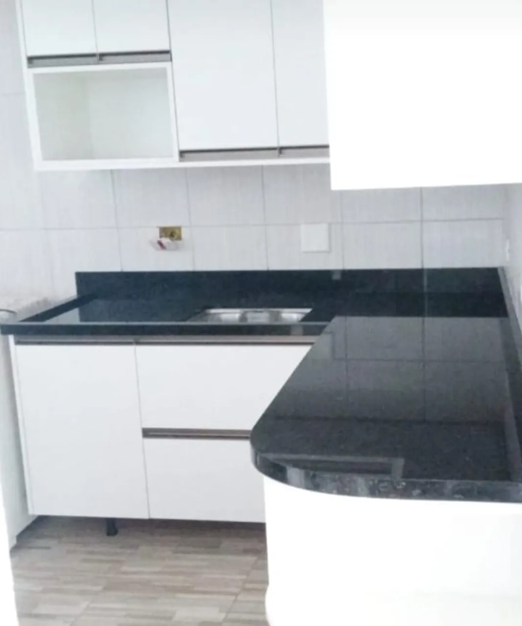 pia padrão e cozinha planejada em granito, mármore ou quartzo