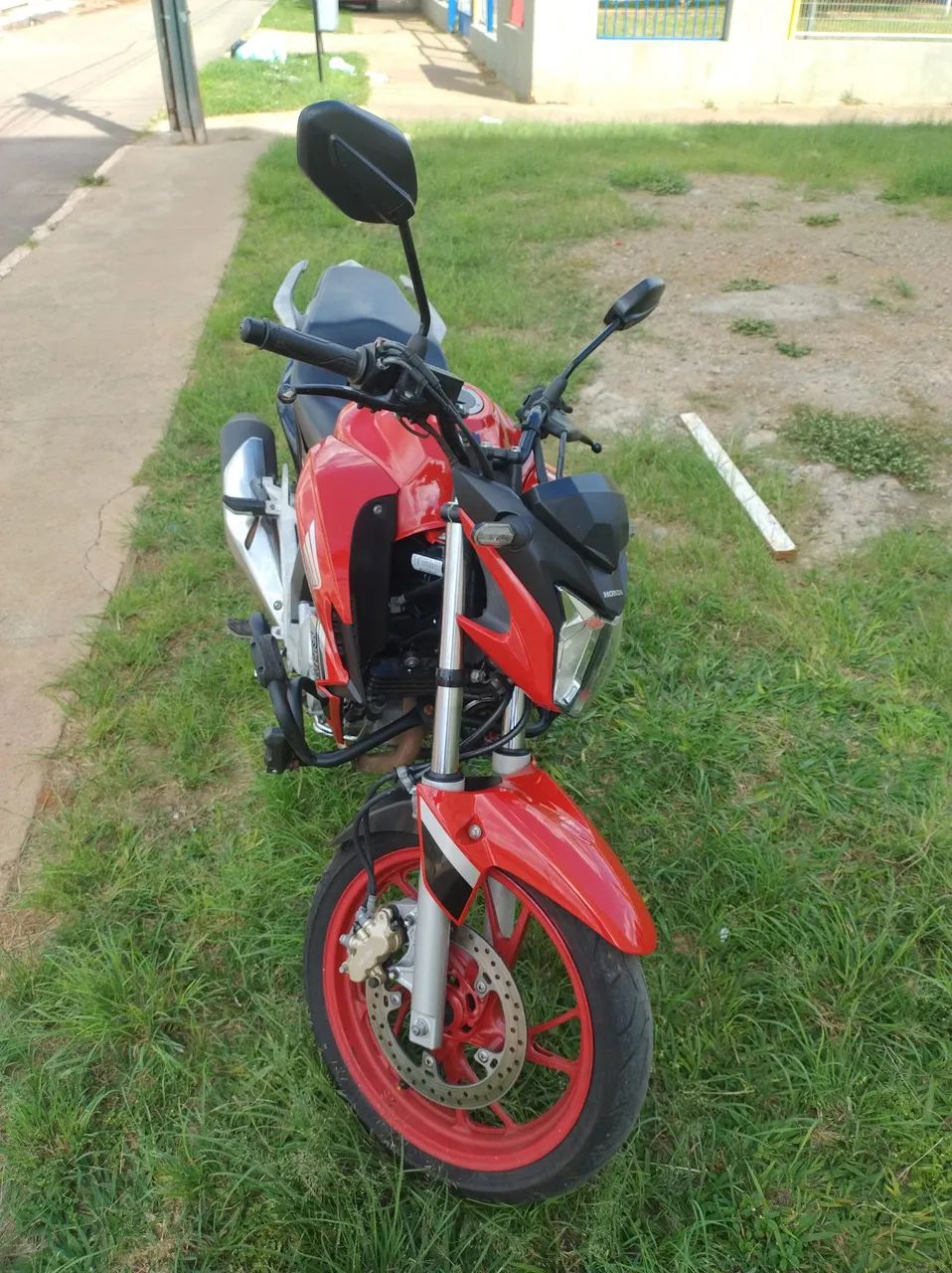 Twister 250 2021 IPVA pago troco em 160