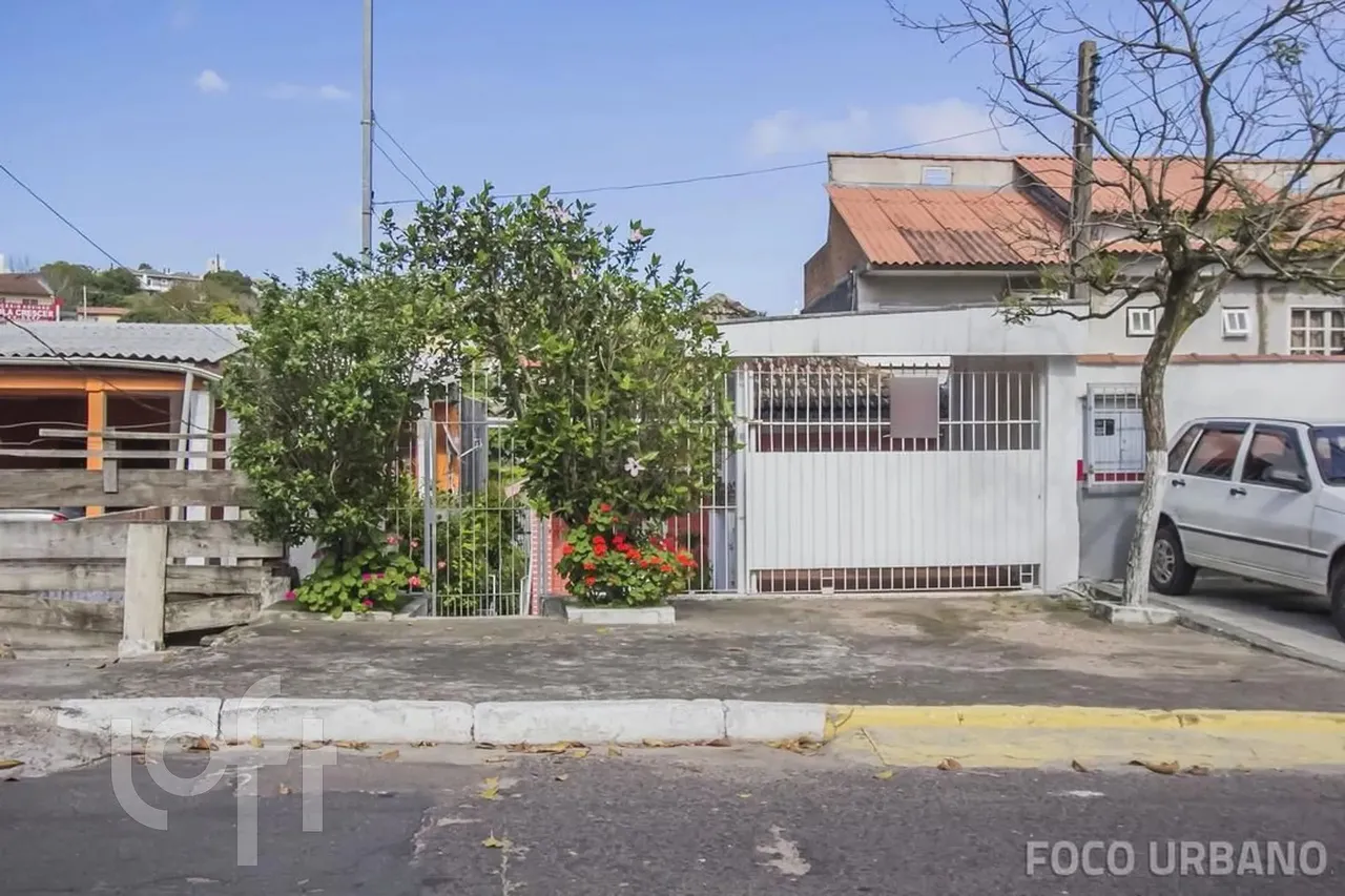 Casa à venda em Vila Jardim com 124 m², 3 quartos, 1 suíte, 2 vagas