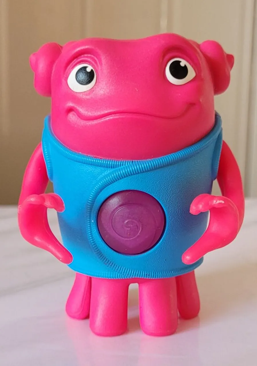 Boneco Oh Amavel Cada Um na sua Casa Mcdonalds 2015