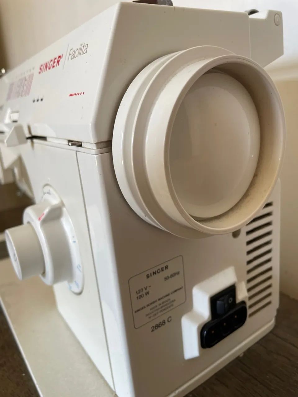 Máquina de costura Singer  - Foto 4