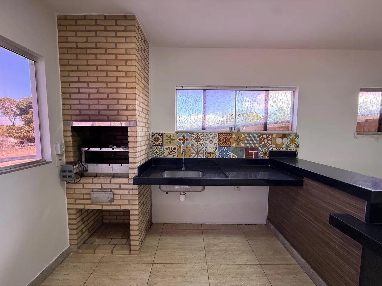 Apartamento/escritório/galpão às margens da BR-101, Nova Betania, Linhares - ES