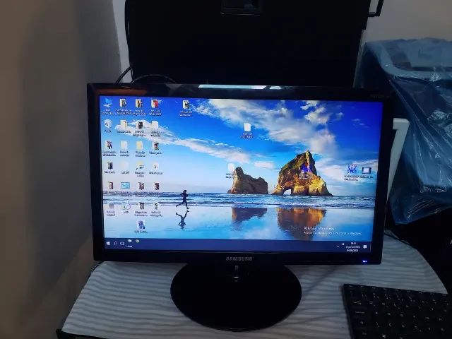 Monitor Led Samsung de 19 PL com saída Dvi conservado. - Foto 3