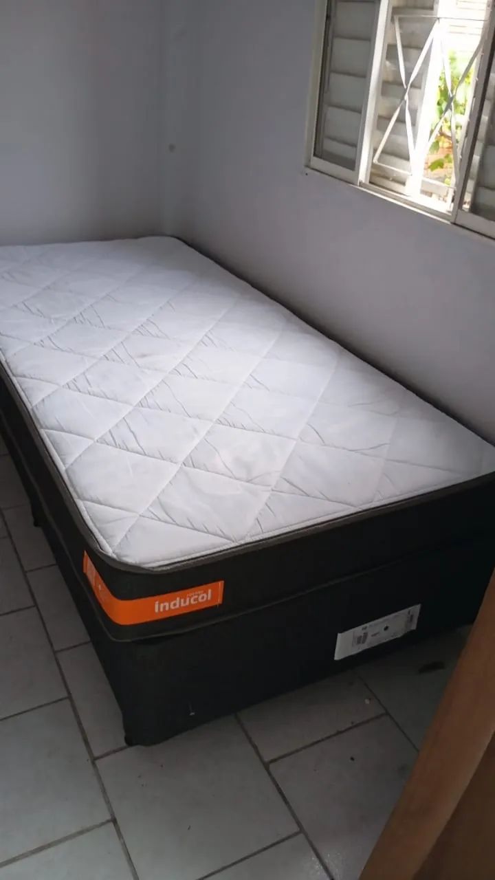 Cama de solteiro usada apenas 2 meses 