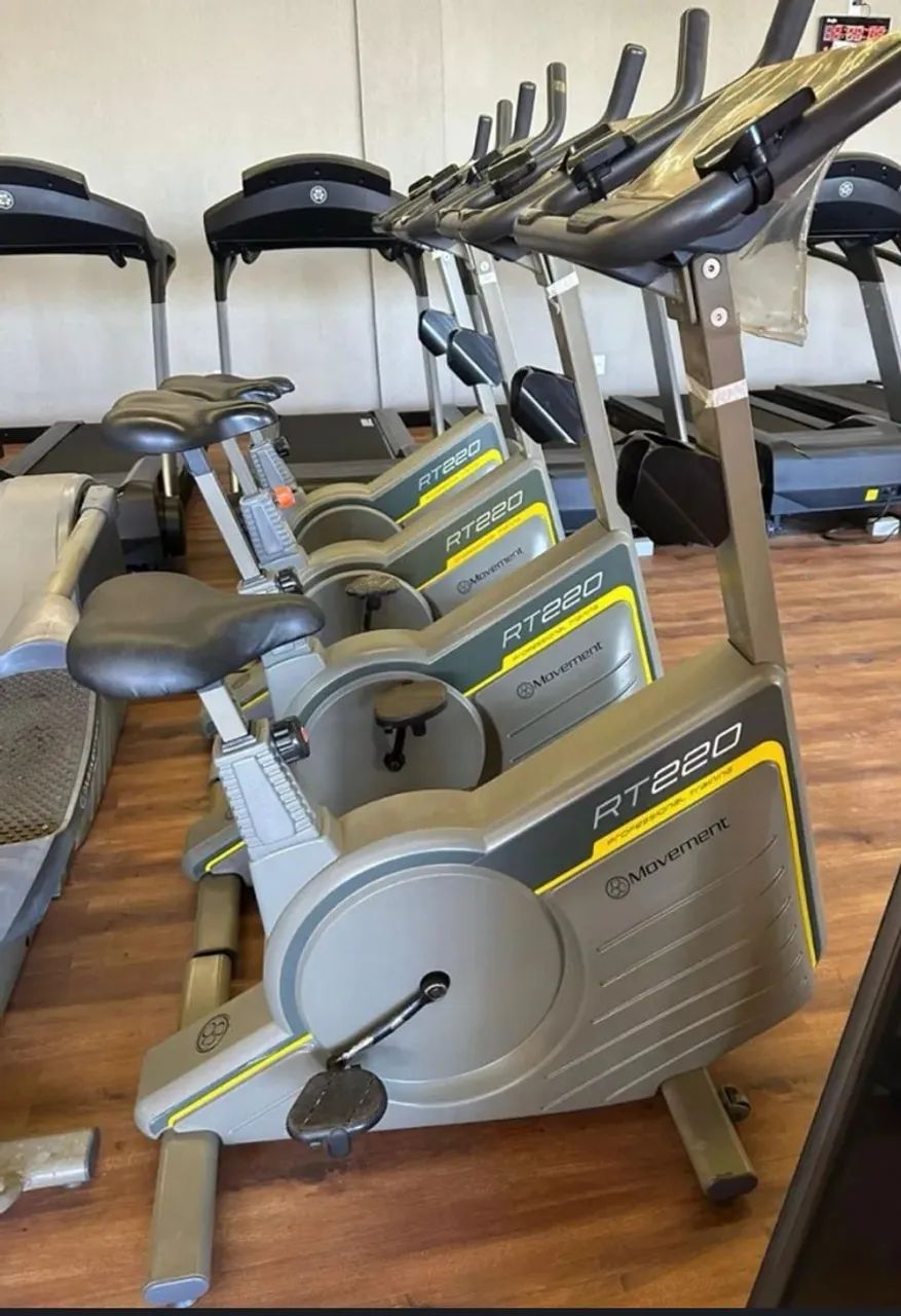 Bicicleta Ergométrica Movement RT220 - Seminova