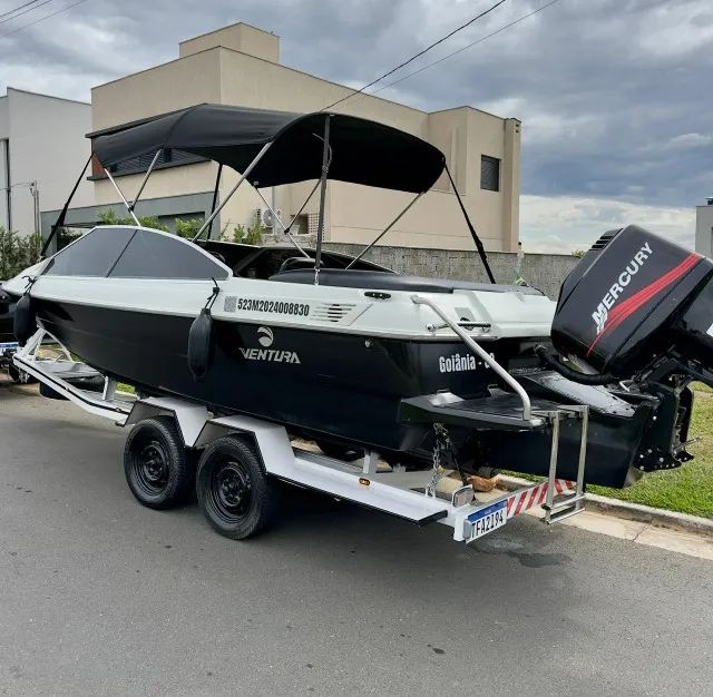 Lancha Ventura Confort 21 pés, motor Mercury 200hp V6 - Foto 2