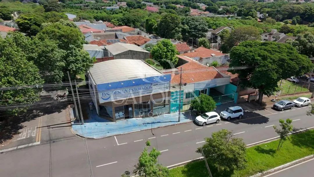 Barracão e Casa Comercial Avenida Alexandre Rasgulaeff (aceita permuta) - Foto 2