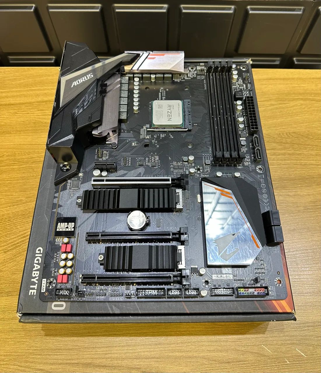 Kit Ryzen 7 3800X + B450 AORUS Pro WiFi  - Rede Wi-Fi + Bluetooth
