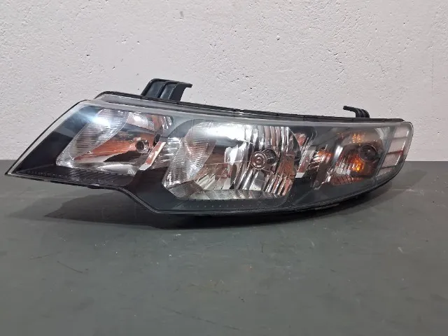 Farol Esquerdo Kia Cerato Orig Recuperado 2008/2013