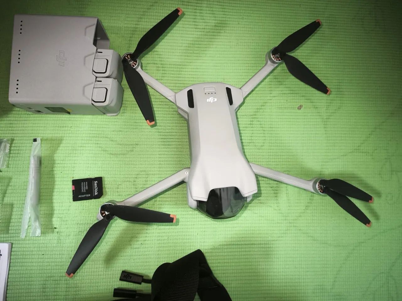 Drone DJI Mini 3 Fly More Combo