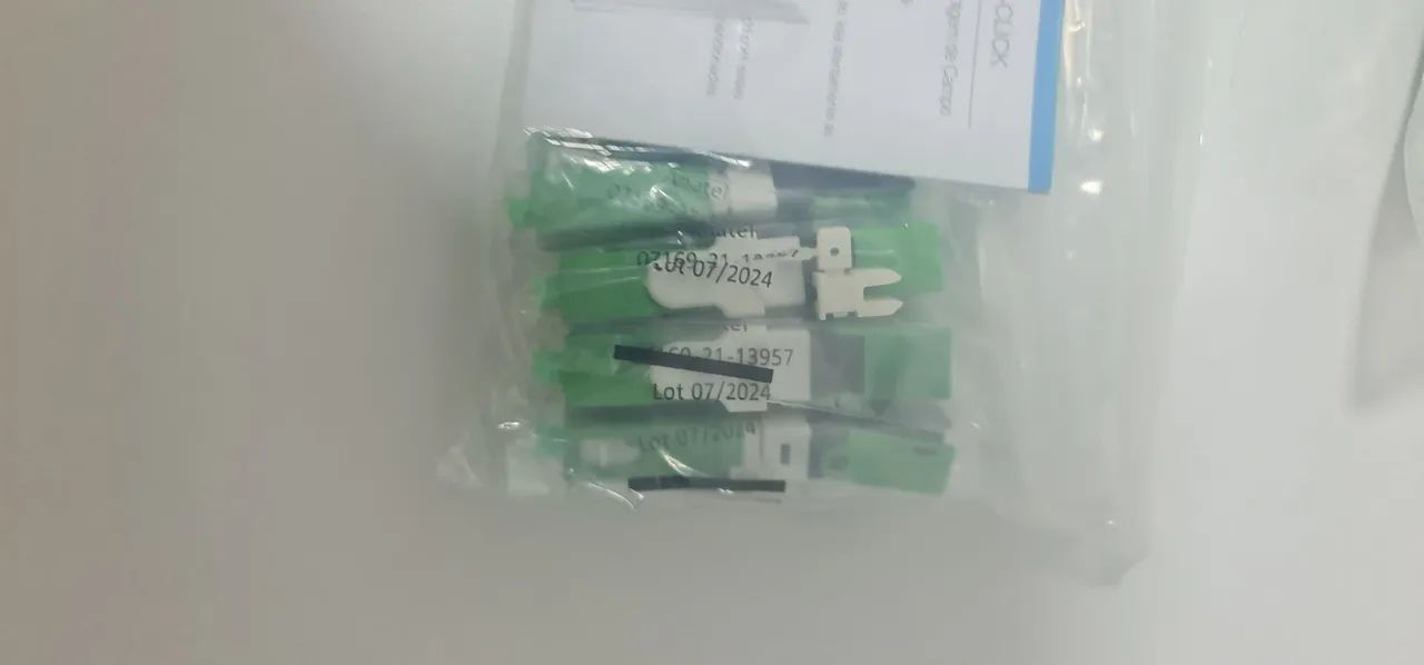Kit 90 Conectores de Fibra Óptica SC/APC + 10 Conectores UPC