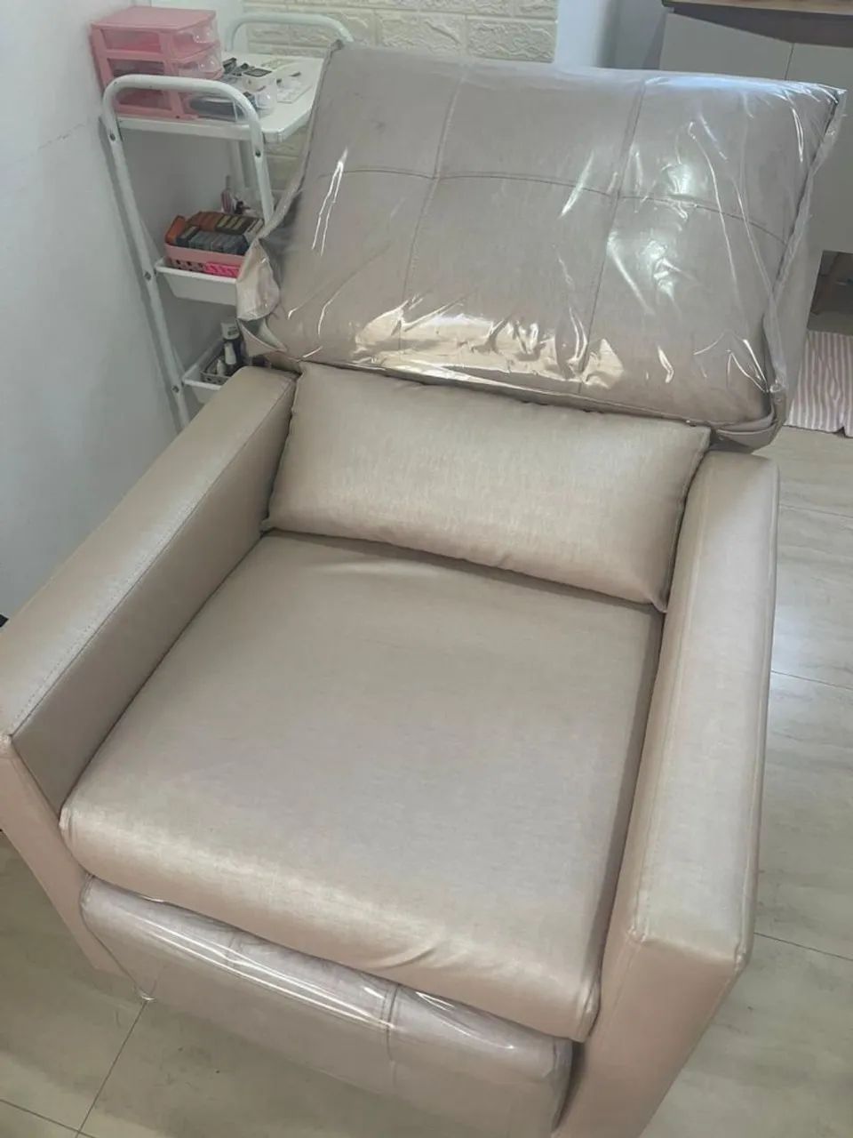 Poltrona 64840844288002121