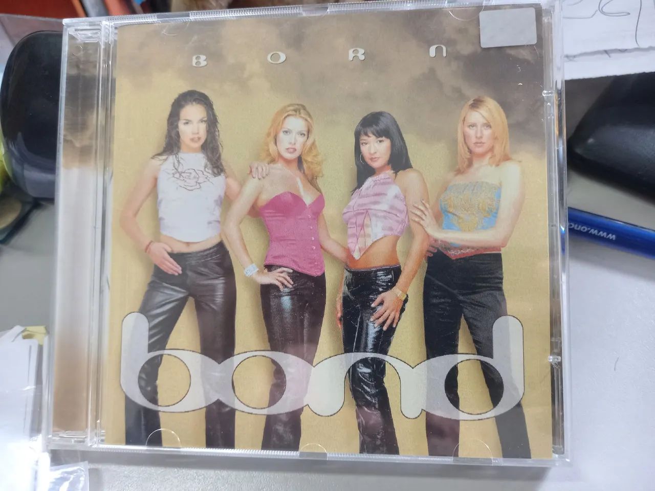 CD Bond - Born