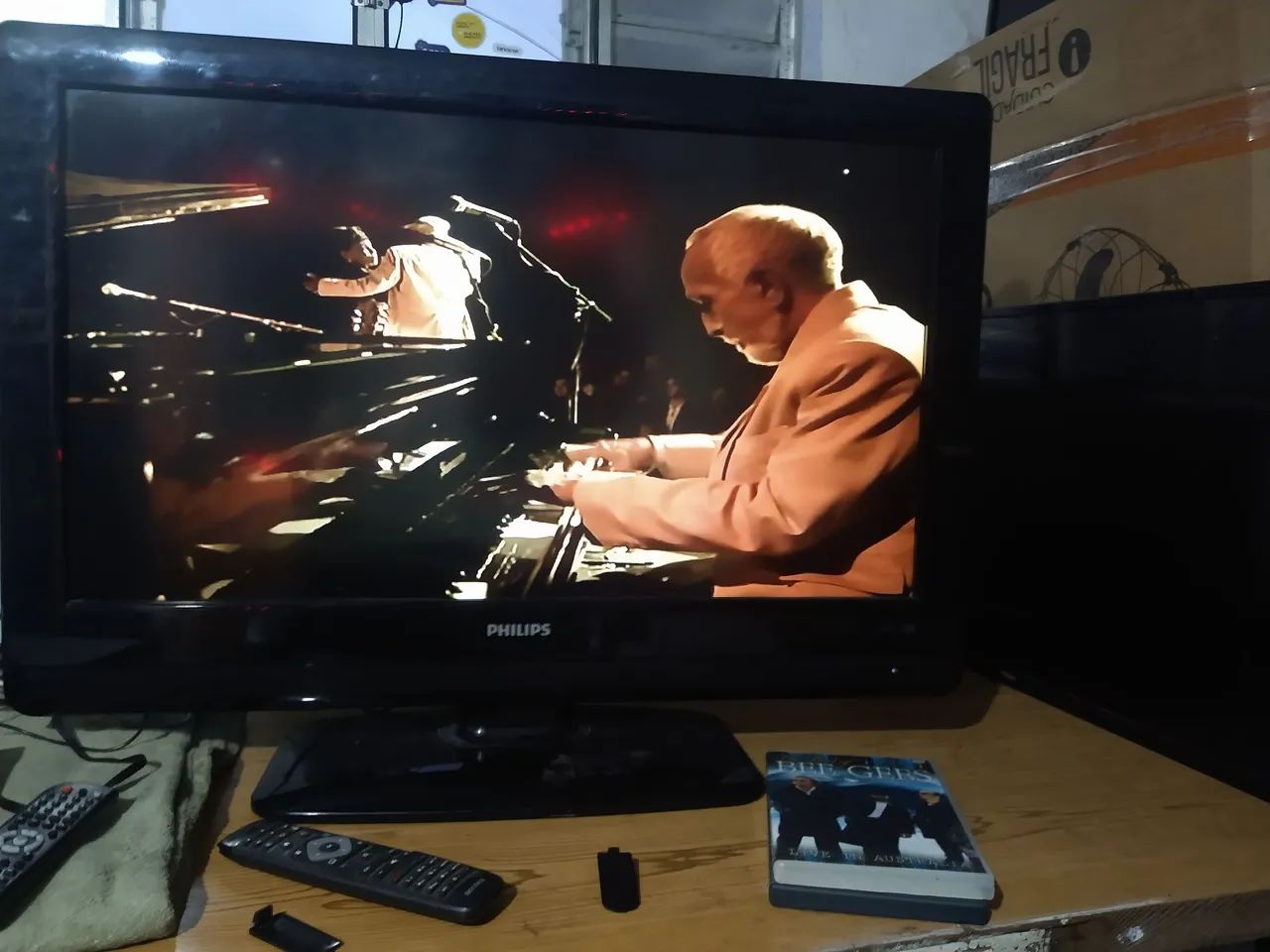TV  Monitor Philips 32pfl3404/78   - Foto 4