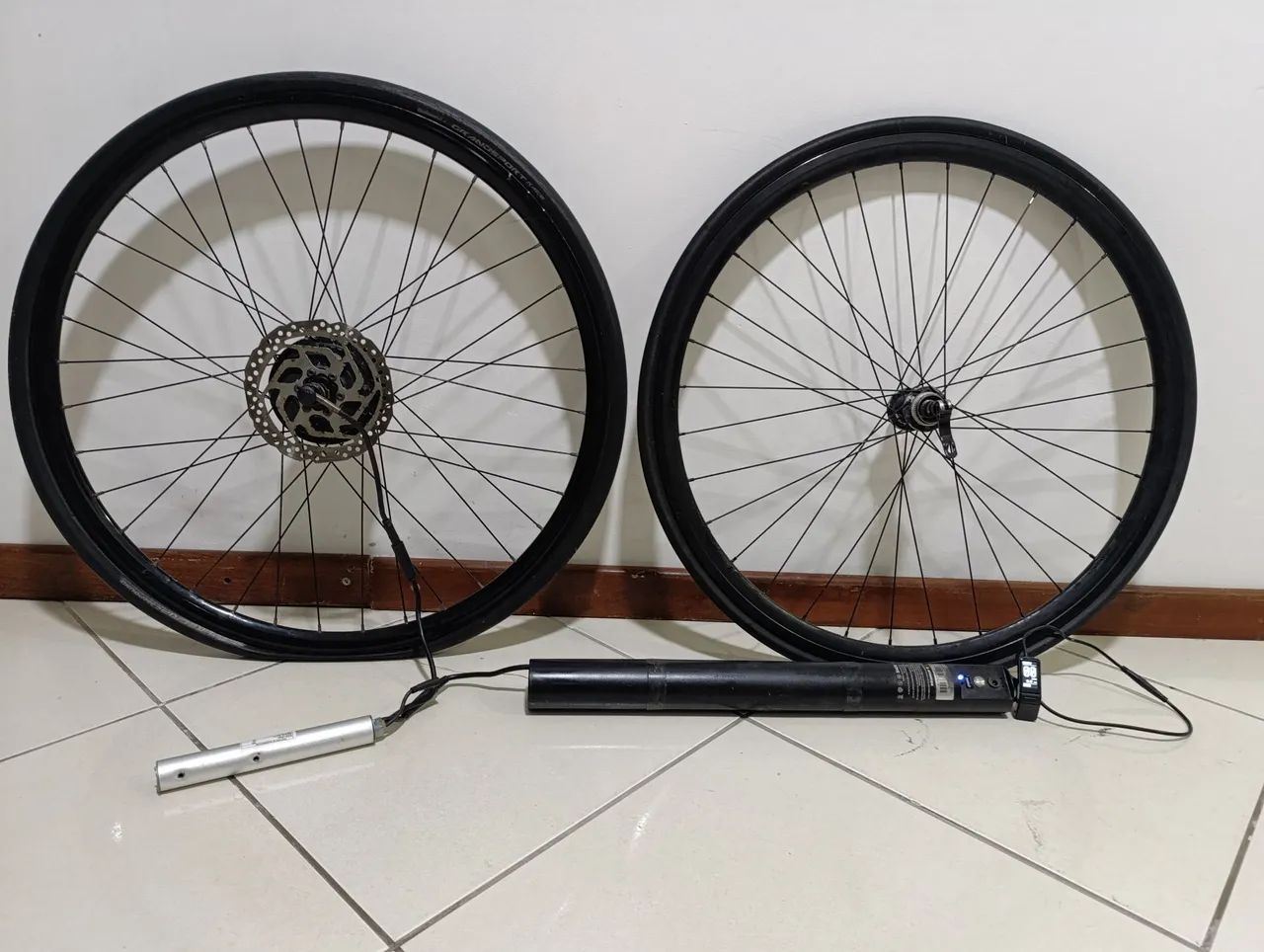 Sistema concreto da bike Oggi elétrica