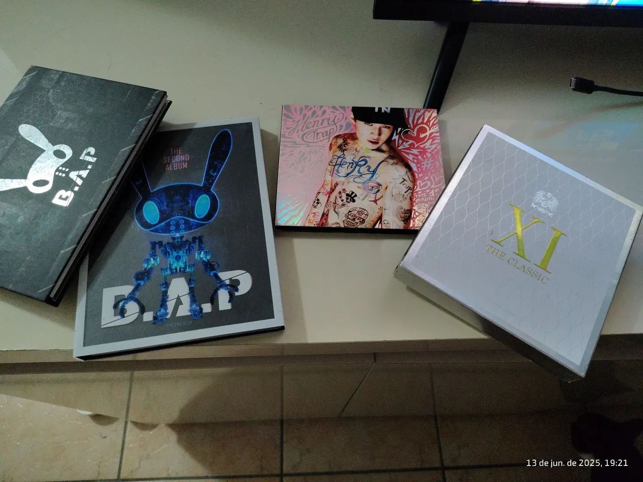 Coleção CDs K-Pop sortidos