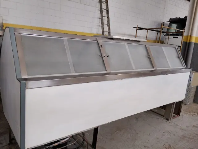 BALCÃO EXPOSITOR REFRIGERADO 220V - MARCA: INTERFRIO