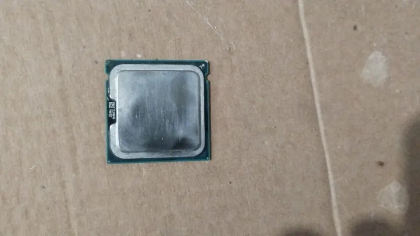 3 Processadores Intel core 2 DUO E8400