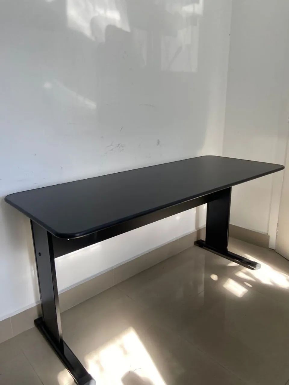 Mesa de Escritório 1.20mt  (disponível somente cinza) - Foto 2