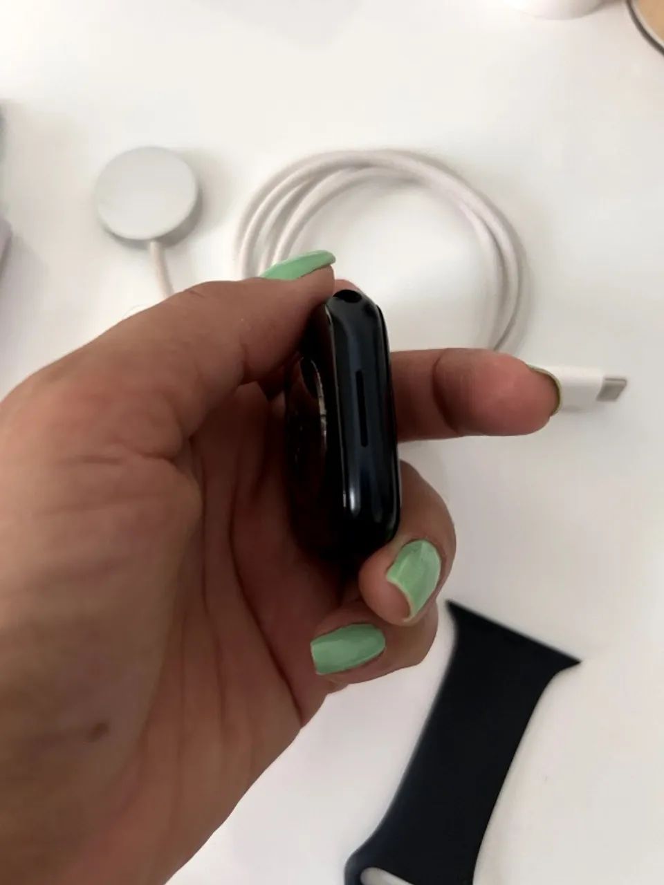 Apple Watch Series 8 - 45mm GPS - Como novo, com cabo e pulseira original e com película - Foto 5